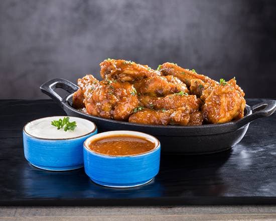 12 Buffalo Wings