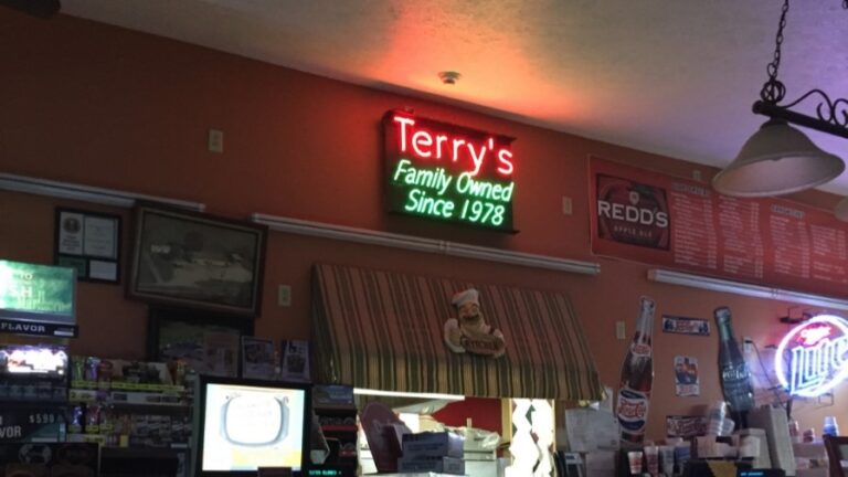 terry's grocery and pizza menu